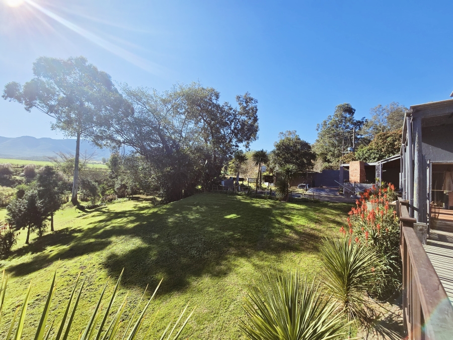 18 Bedroom Property for Sale in Geelhoutboom AH Western Cape